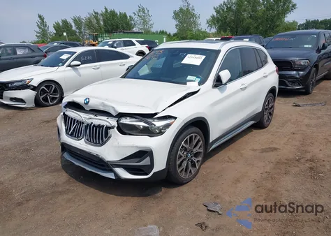 2021 BMW X1 xDrive28I из США, поврежденный, VIN WBXJG9C00M5U42367